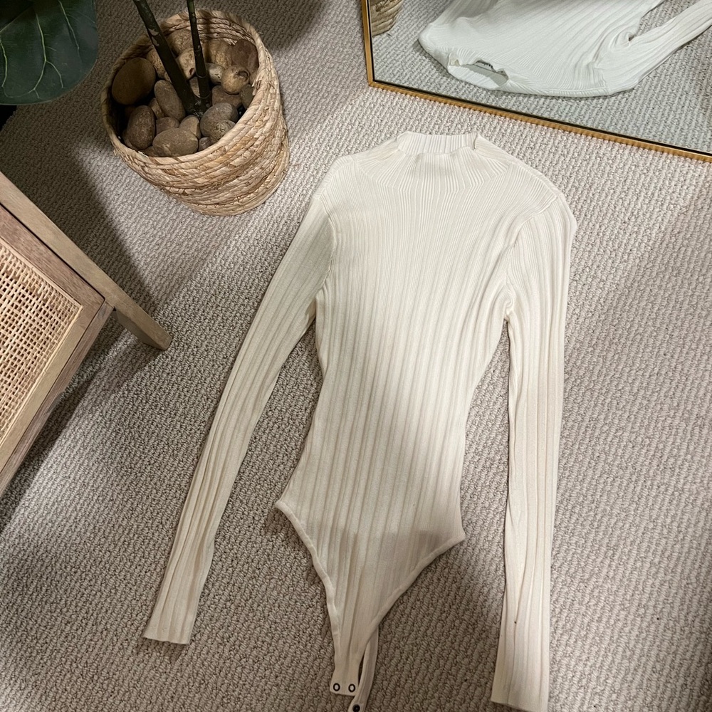 Abercrombie & Fitch Cream Ribbed Bodysuit